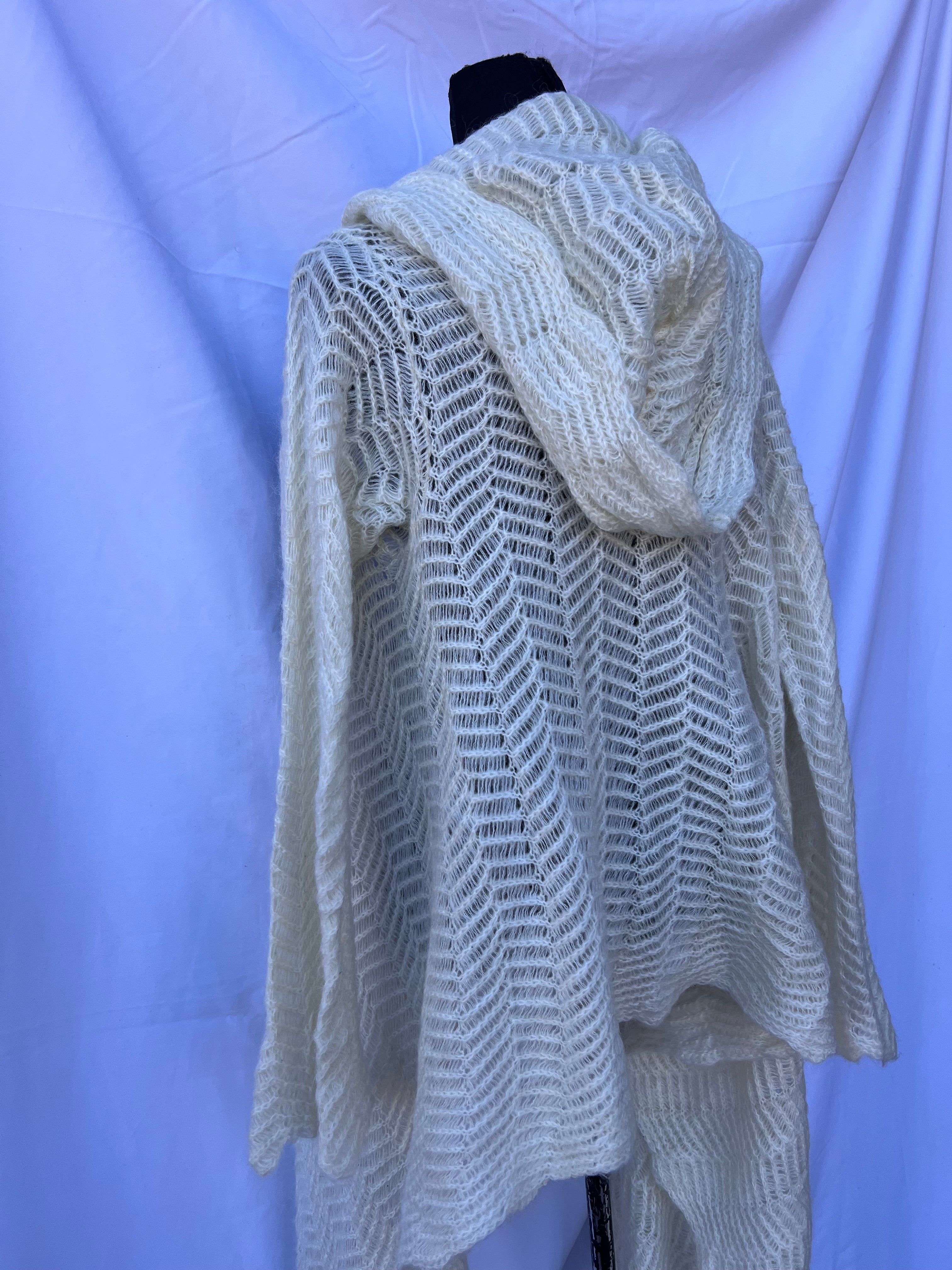 Preloved Cardigan (S-M)