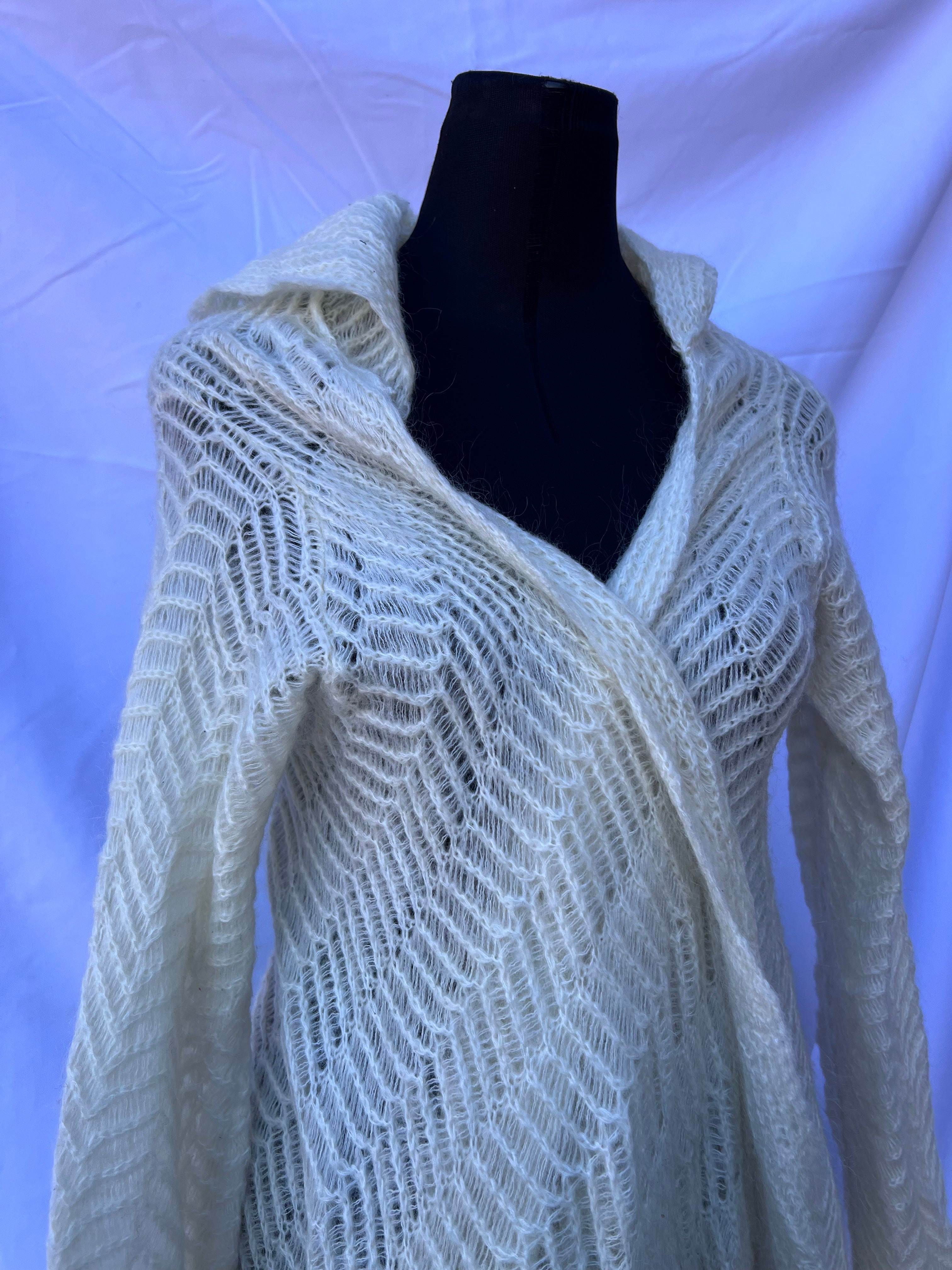 Preloved Cardigan (S-M)