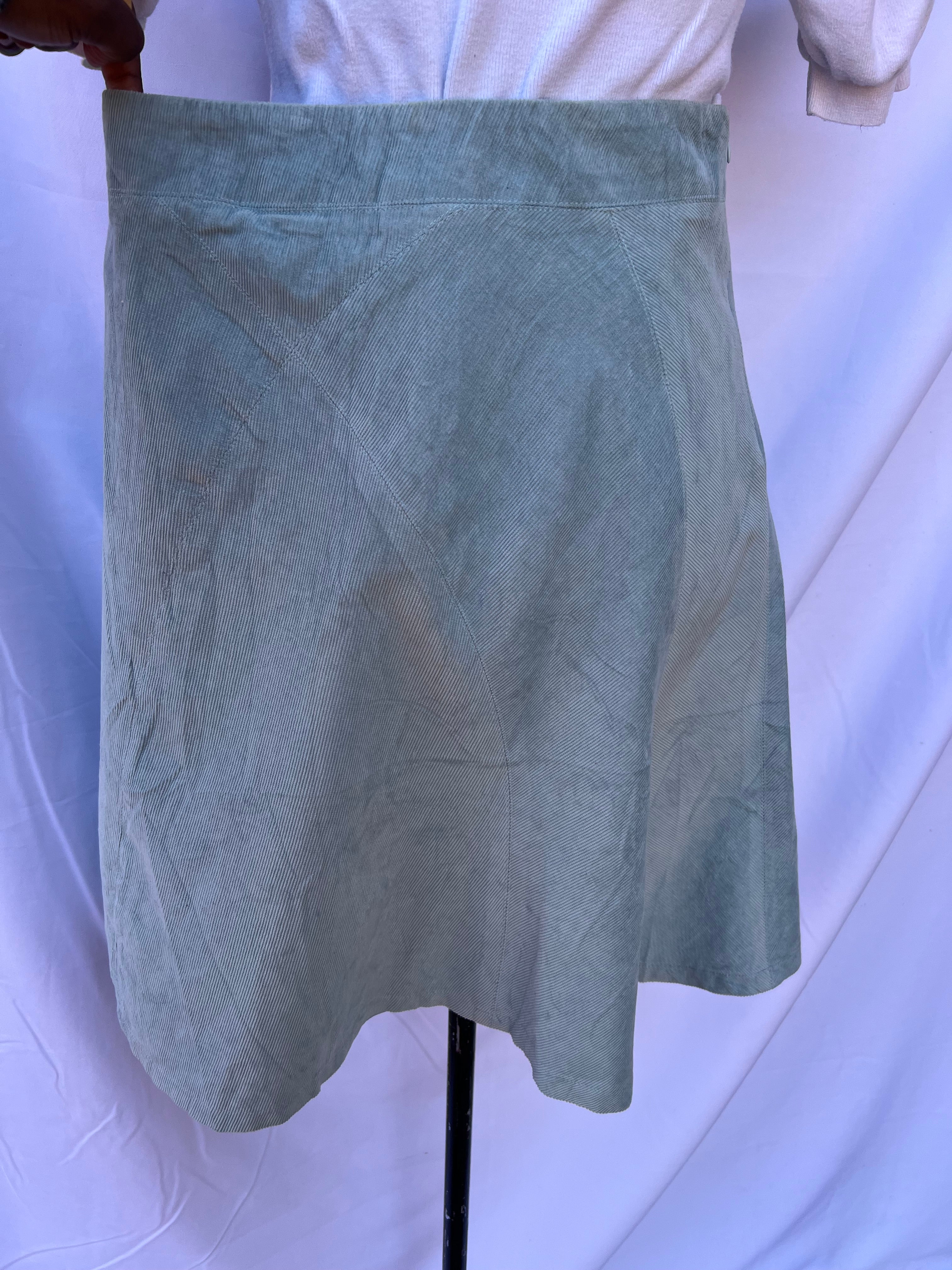 Preloved Corduroy Skirt (34)
