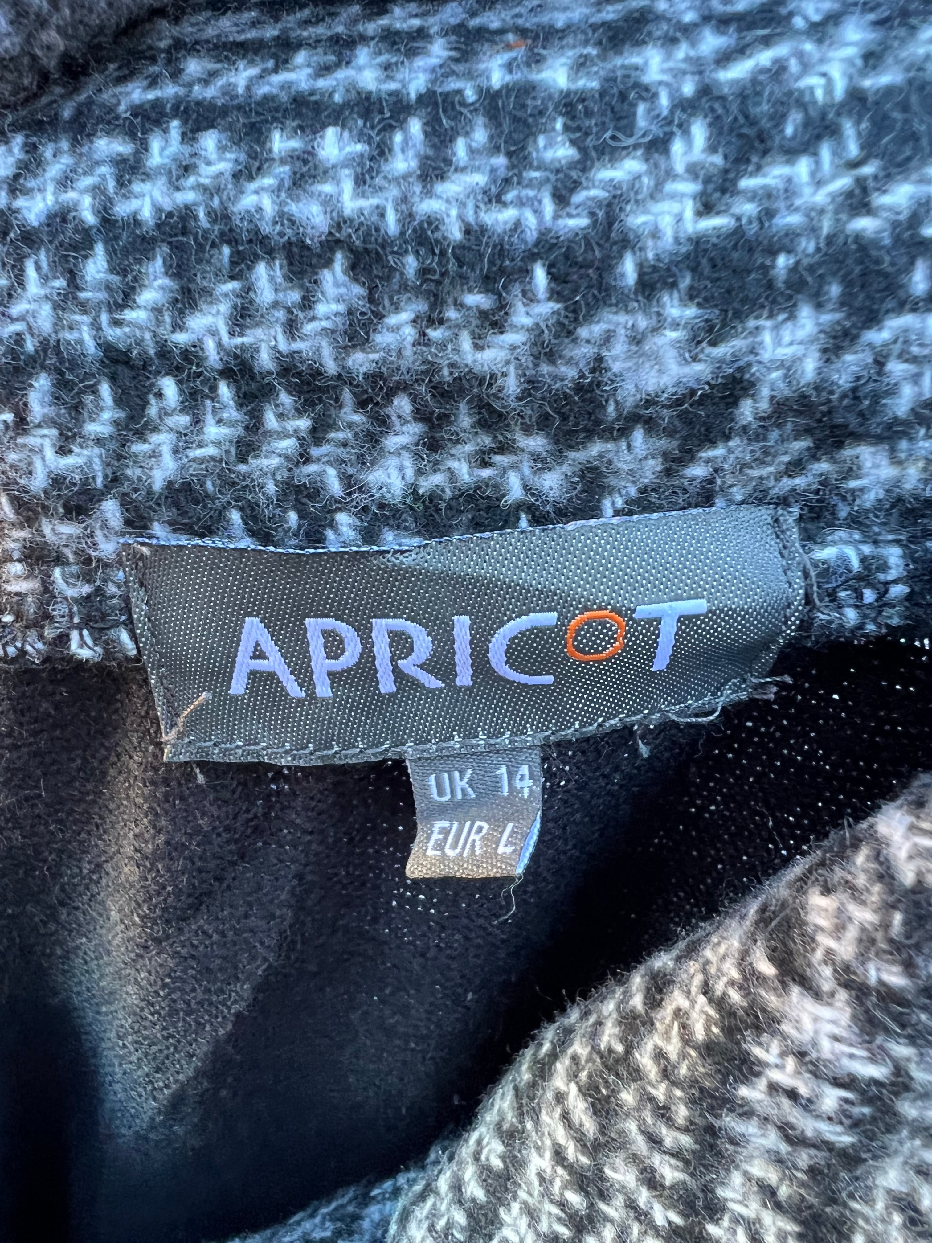 Preloved Winter Dress (30-32)