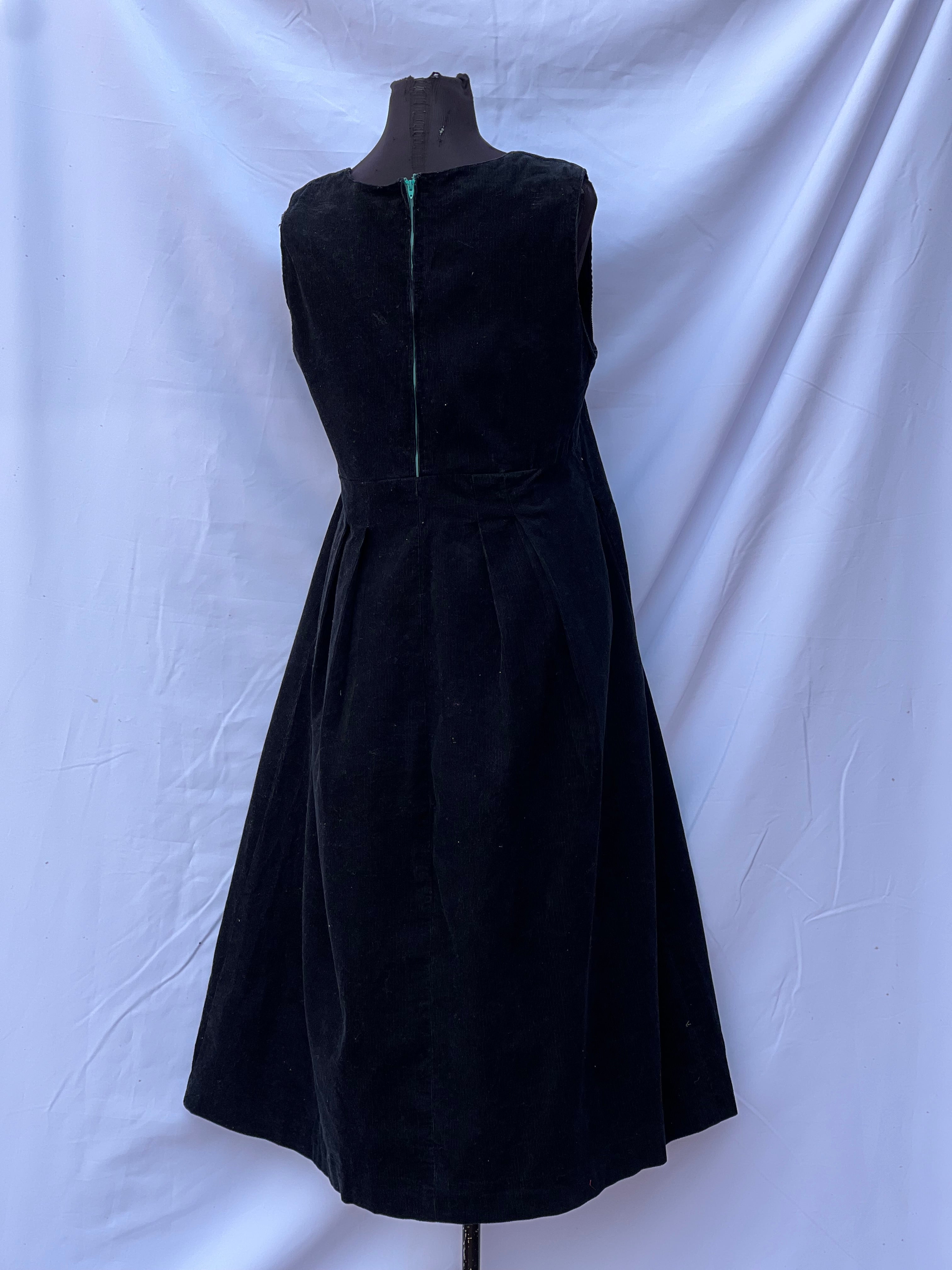 Preloved Dress (M)