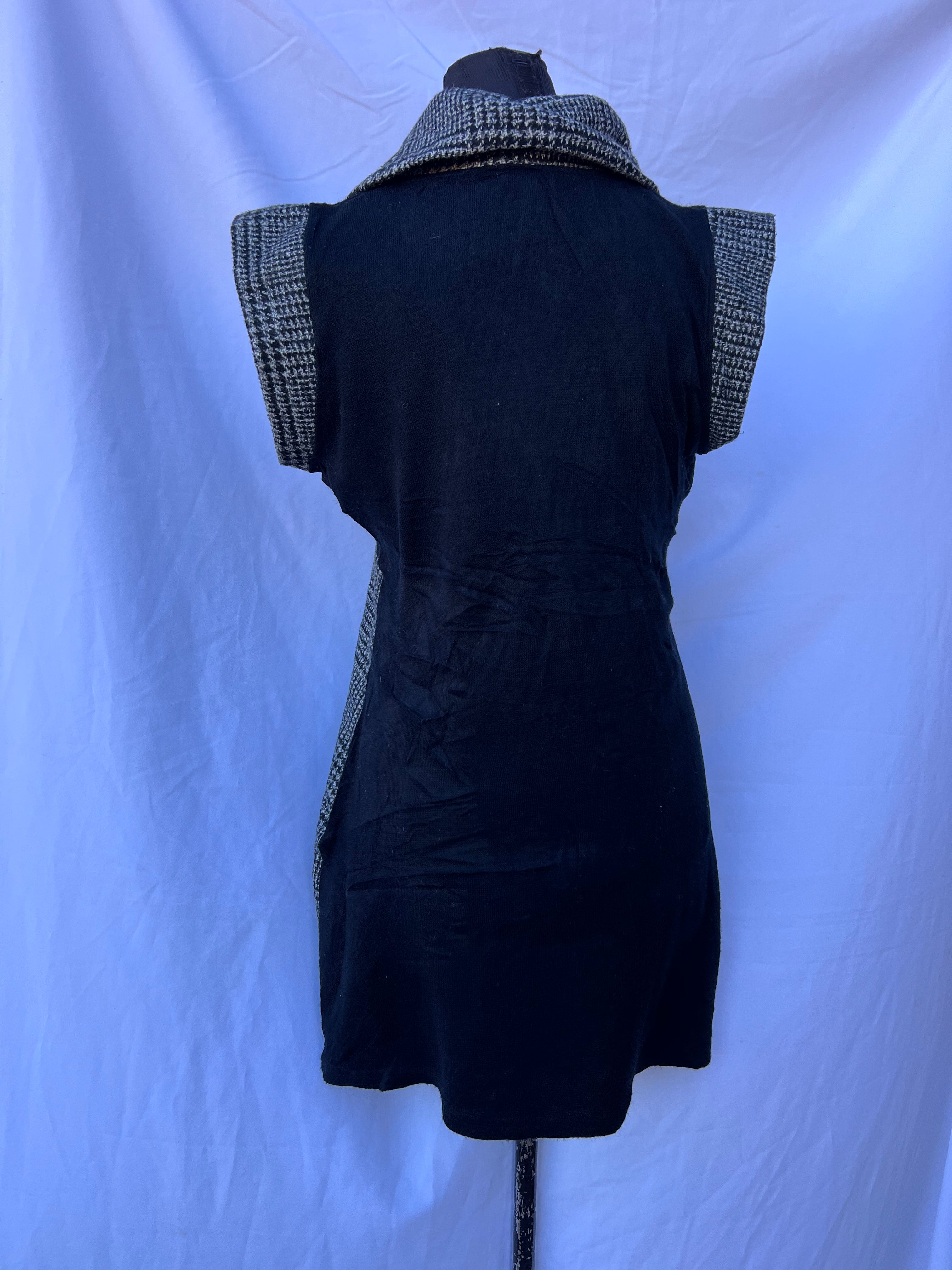 Preloved Winter Dress (30-32)