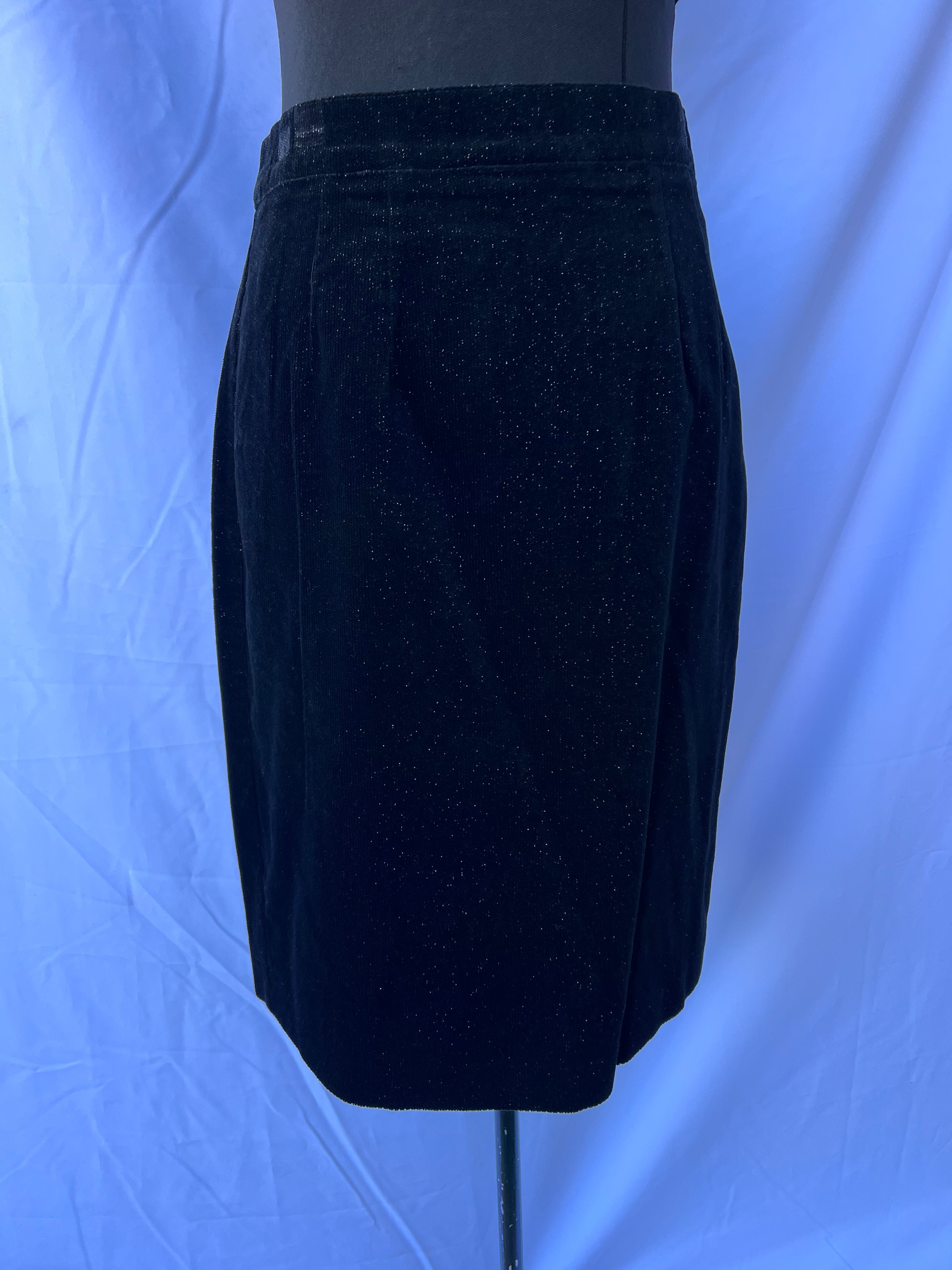 Preloved Corduroy Skirt (32)